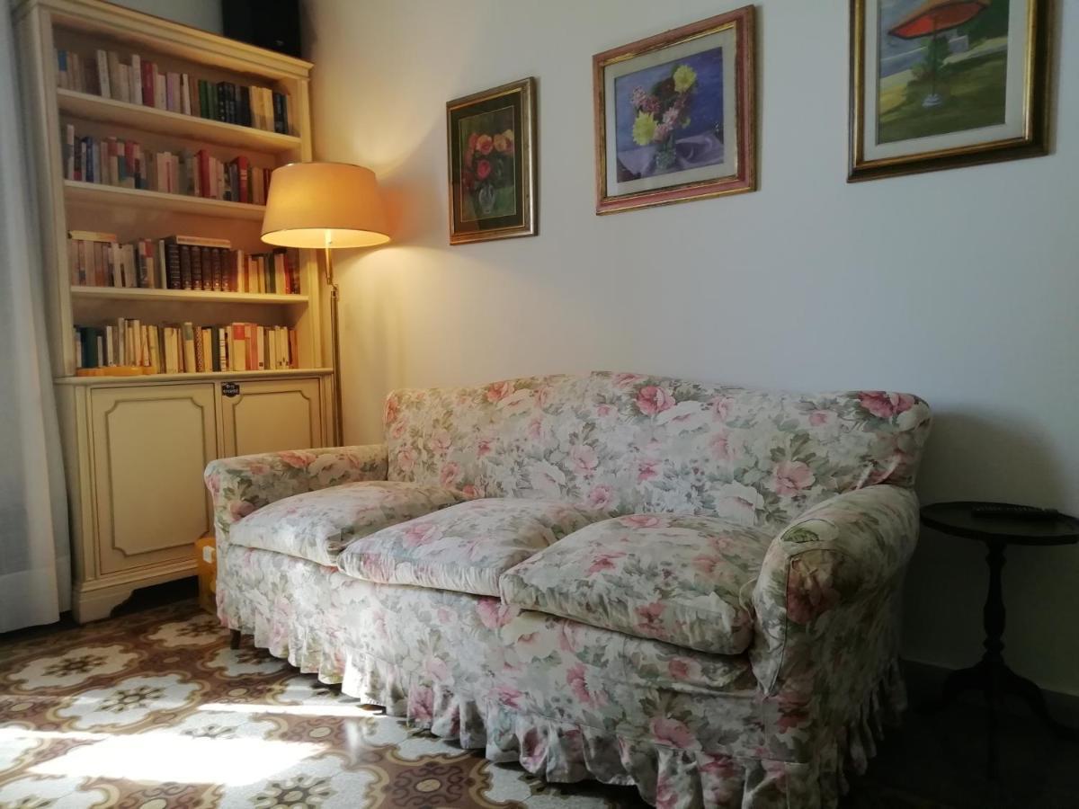 Rooms By Anna Florence Luaran gambar