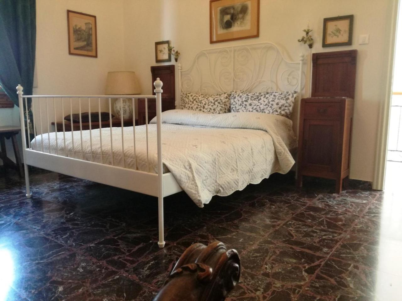 Rooms By Anna Florence Luaran gambar