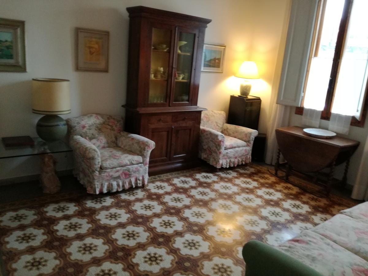 Rooms By Anna Florence Luaran gambar